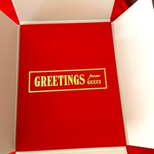 Gucci Gift Wrap Bundle (2022)